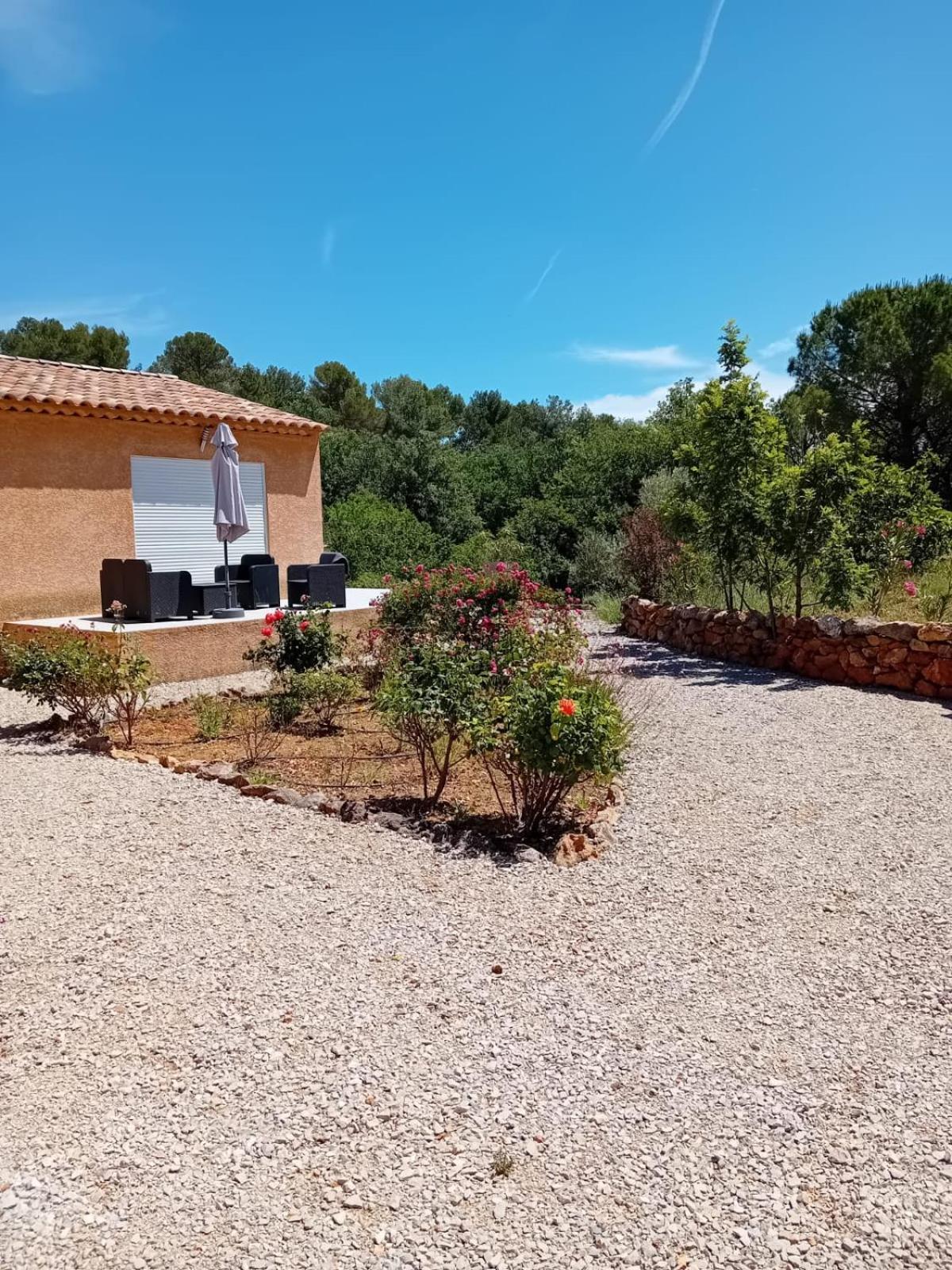 Chambres D'Hotes, B&B Climatisees La Borrellienne Saint-Maximin Buitenkant foto