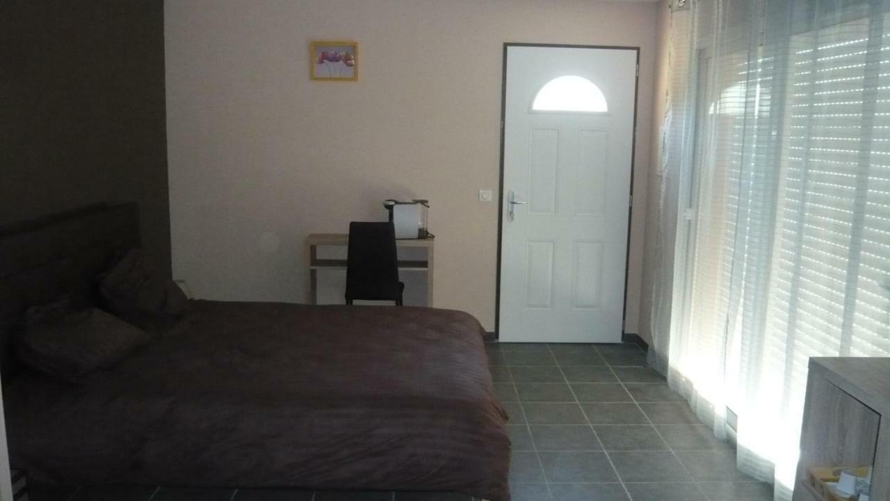 Chambres D'Hotes, B&B Climatisees La Borrellienne Saint-Maximin Buitenkant foto