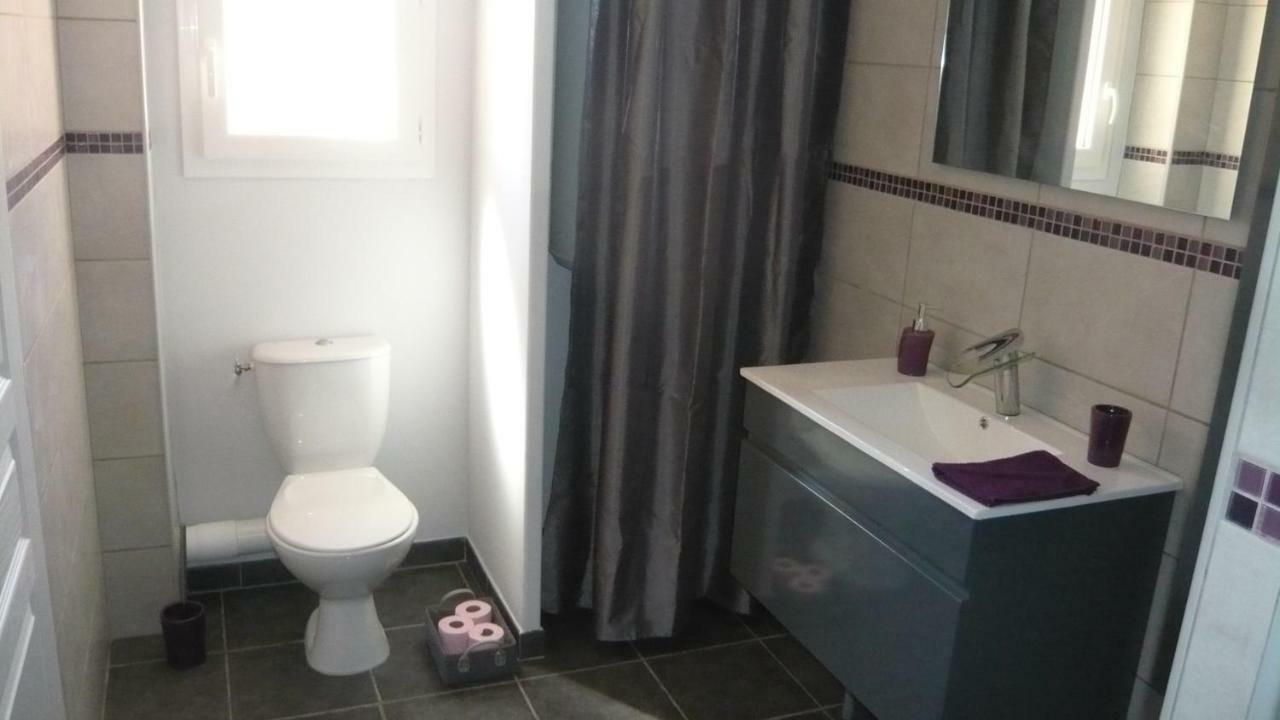 Chambres D'Hotes, B&B Climatisees La Borrellienne Saint-Maximin Buitenkant foto