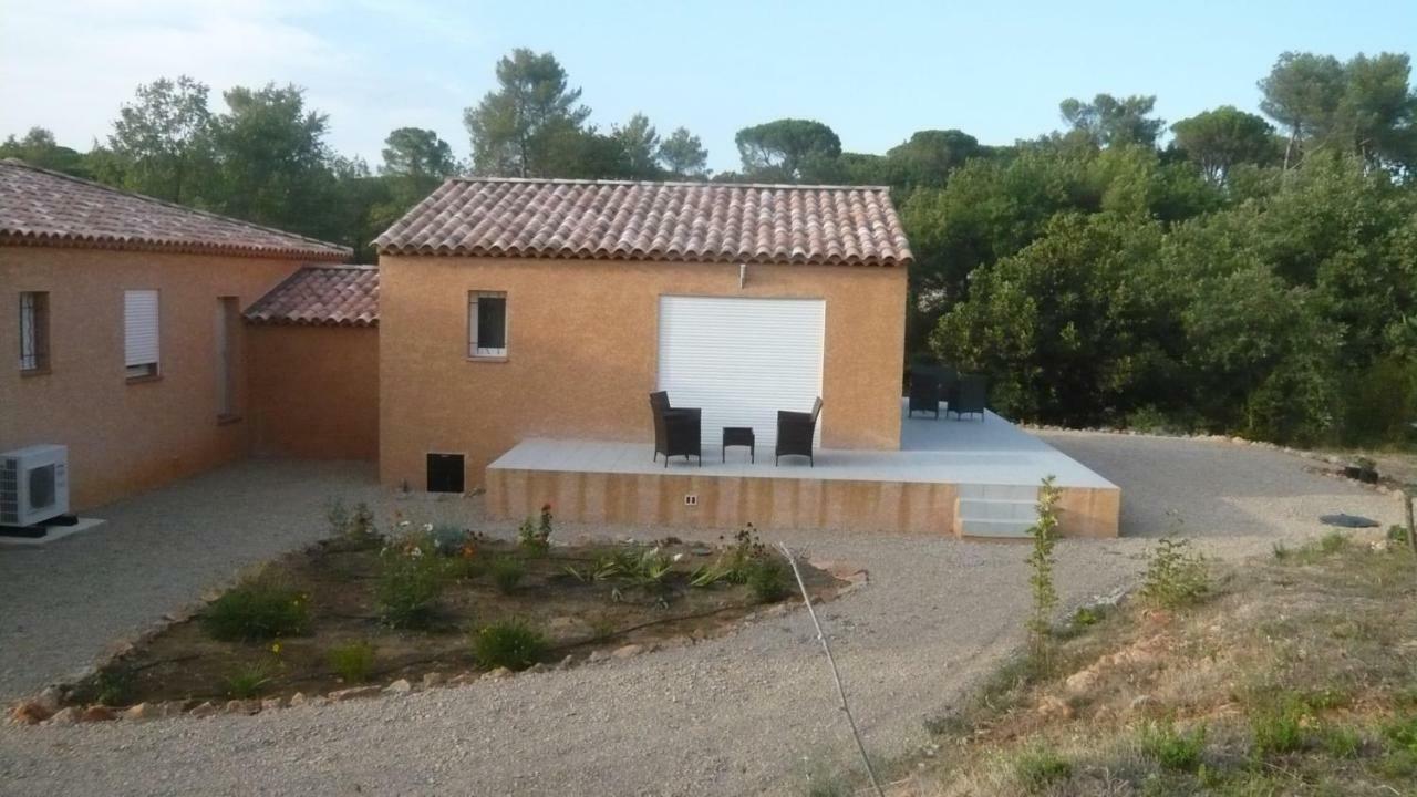 Chambres D'Hotes, B&B Climatisees La Borrellienne Saint-Maximin Buitenkant foto