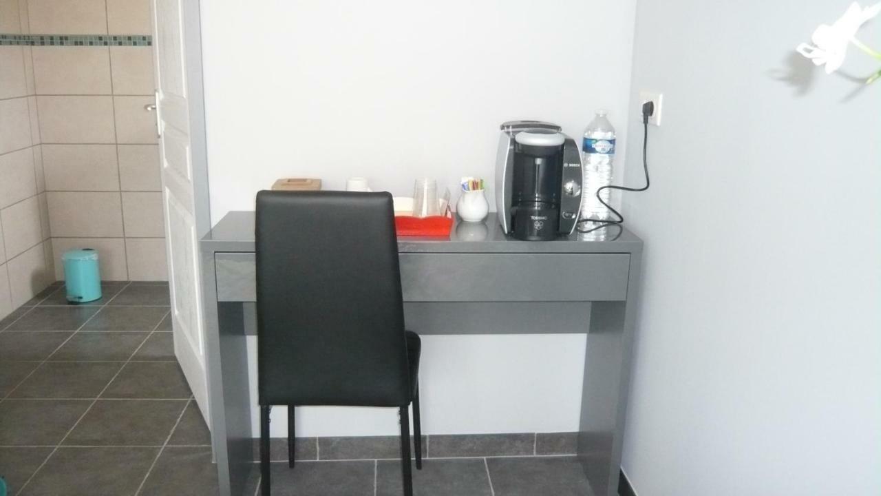 Chambres D'Hotes, B&B Climatisees La Borrellienne Saint-Maximin Buitenkant foto