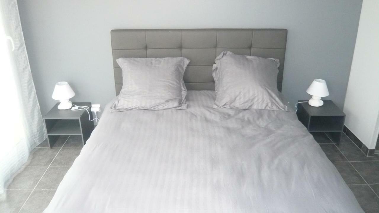 Chambres D'Hotes, B&B Climatisees La Borrellienne Saint-Maximin Buitenkant foto