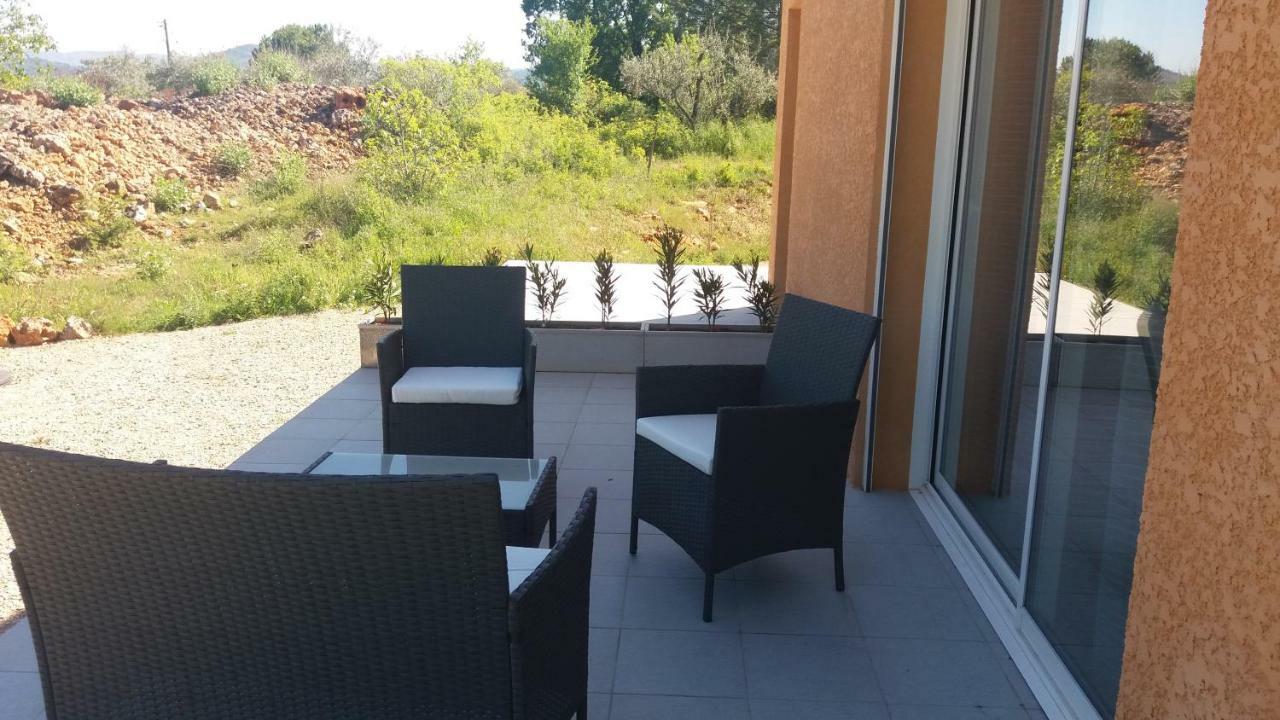 Chambres D'Hotes, B&B Climatisees La Borrellienne Saint-Maximin Buitenkant foto