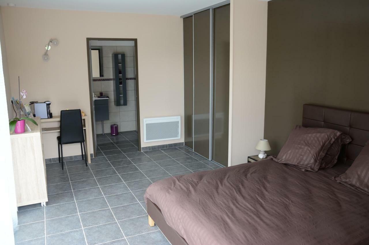 Chambres D'Hotes, B&B Climatisees La Borrellienne Saint-Maximin Buitenkant foto