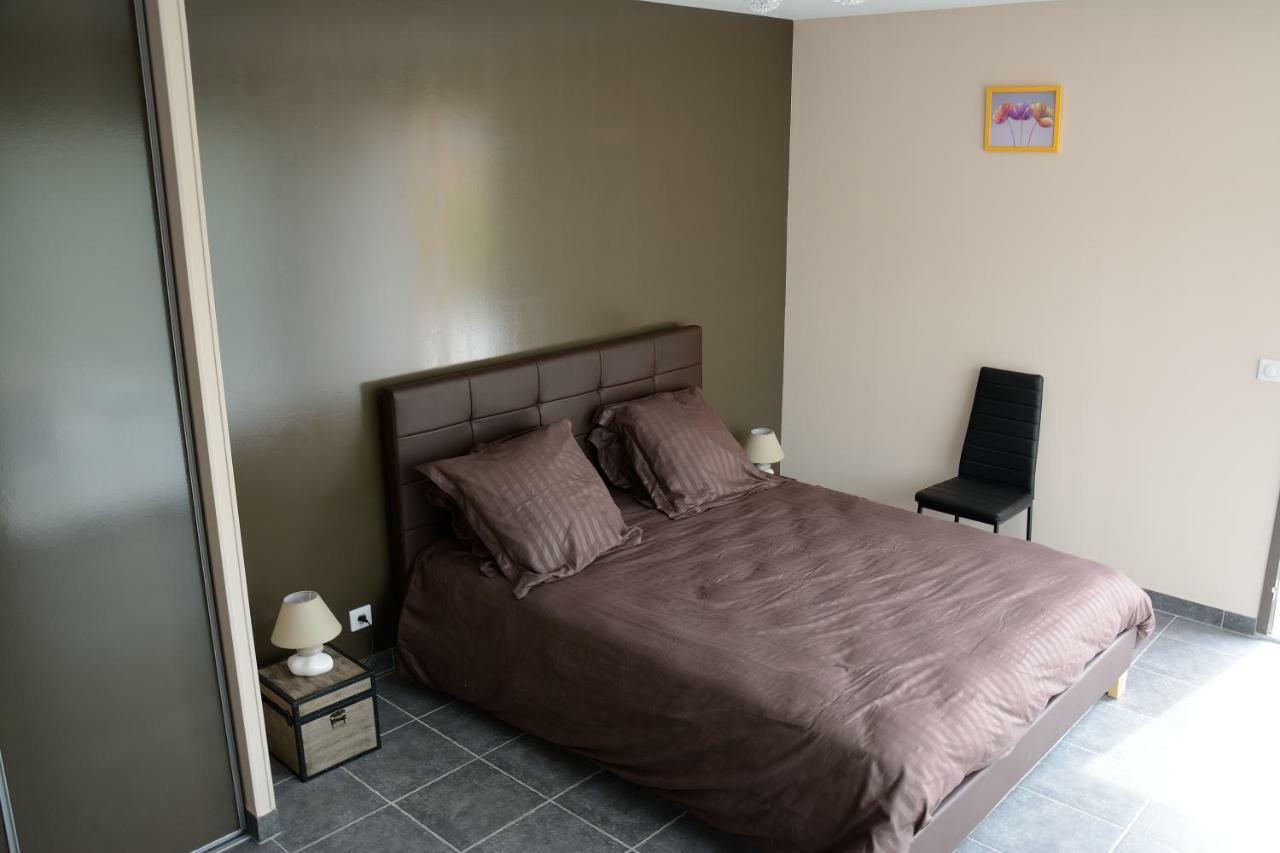 Chambres D'Hotes, B&B Climatisees La Borrellienne Saint-Maximin Buitenkant foto