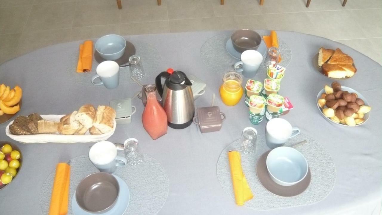 Chambres D'Hotes, B&B Climatisees La Borrellienne Saint-Maximin Buitenkant foto